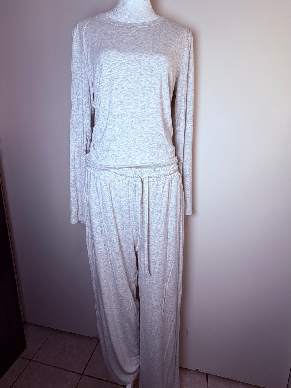 Light Gray Women's Lounge Set - Long Sleeve Top & Drawstring Pants